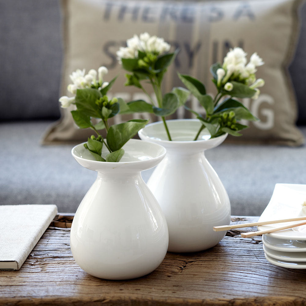 Hvit Lilje vase 2 stk