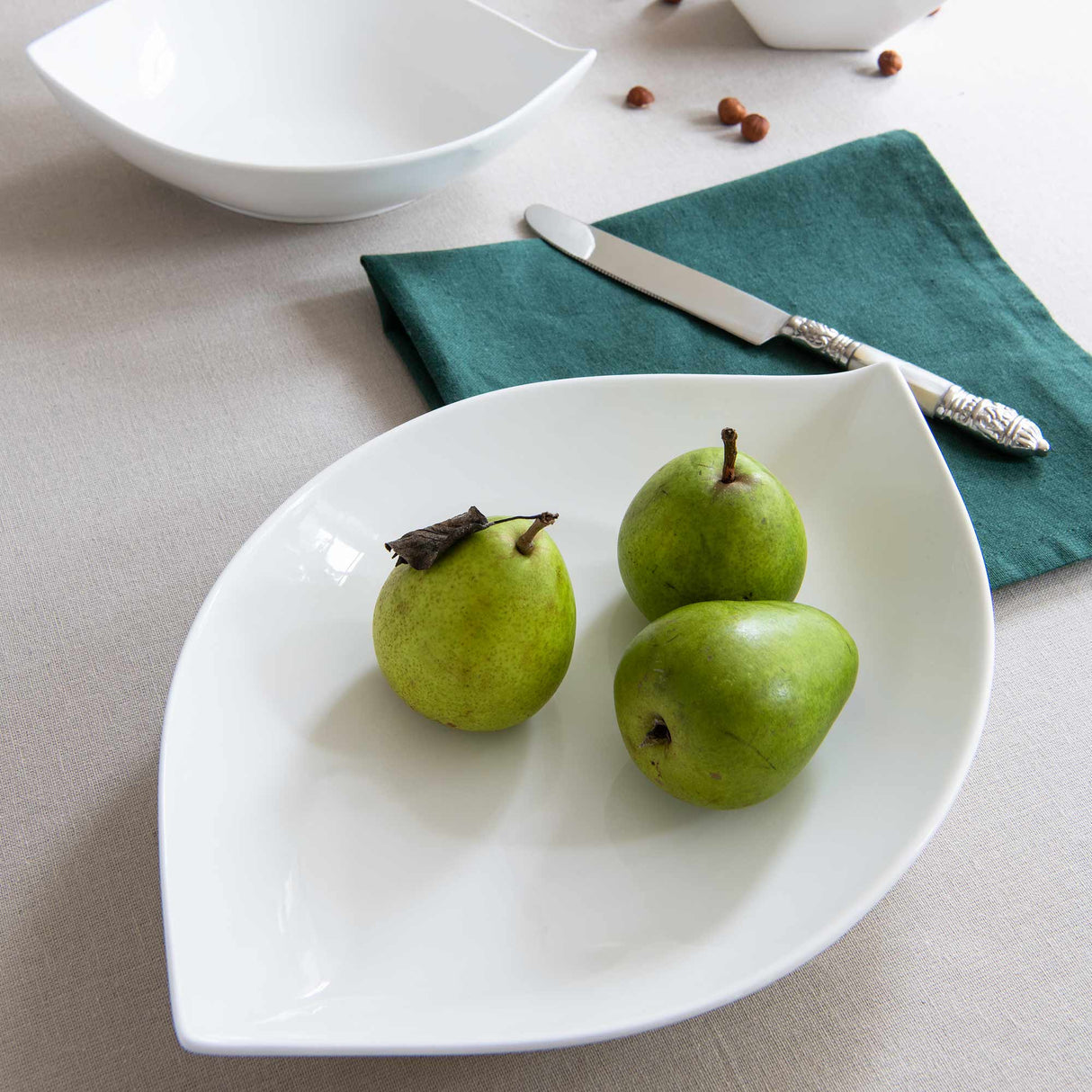 Hvit Lilje oval tallerken 4 stk