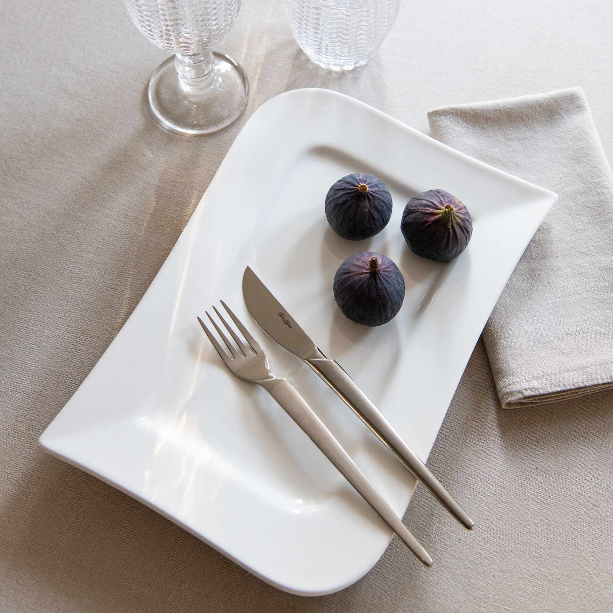 Hvit Lilje sushi-/påleggstallerken 2 stk