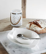 Hvit Lilje oval frokostskål 4 stk
