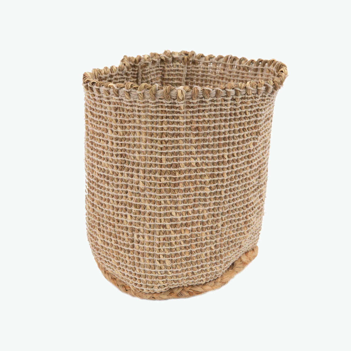 Caspian White pot cover/basket